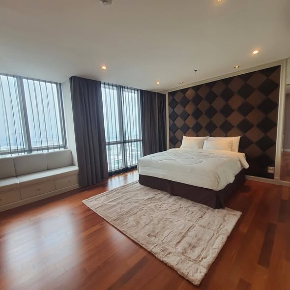 bedroom of The Fourwings Residence