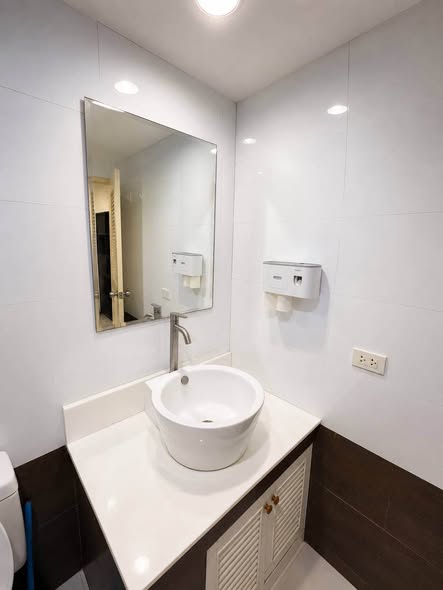 bathroom of The Grand