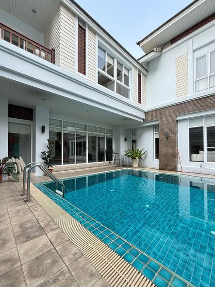 pool of The Houseful Poolvilla