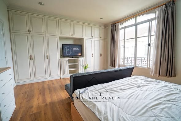 bedroom and room interior of The House@RAMA3