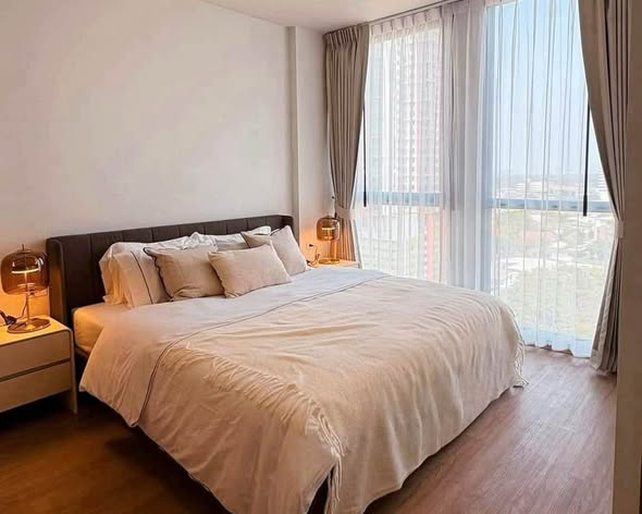 bedroom of The Issara Sathorn (ดิ อิสสระ สาทร)