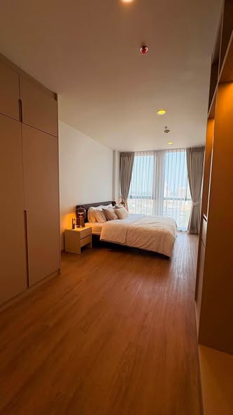 bedroom of The Issara Sathorn (ดิ อิสสระ สาทร)