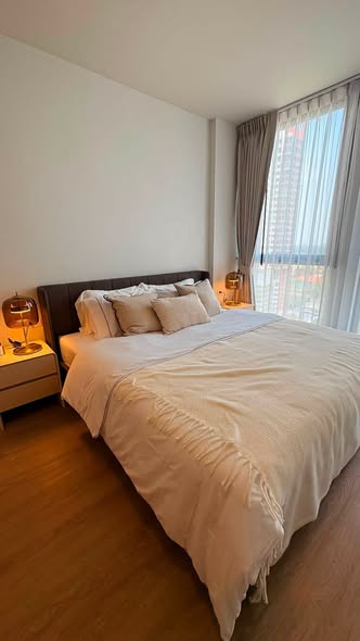 bedroom of The Issara Sathorn (ดิ อิสสระ สาทร)