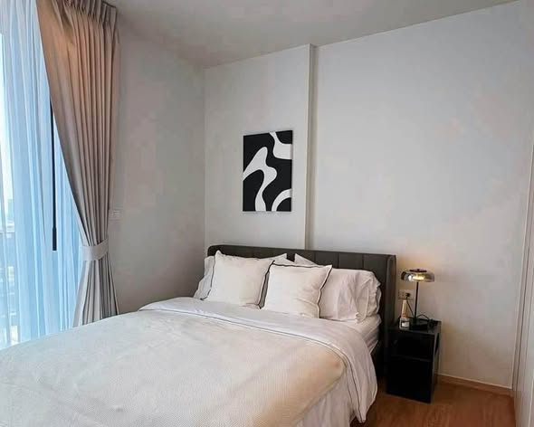 bedroom of The Issara Sathorn (ดิ อิสสระ สาทร)