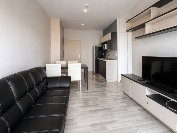 living room of The Key BTS Wutthakat เดอะ คีย์ บีทีเอส วุฒากาศ