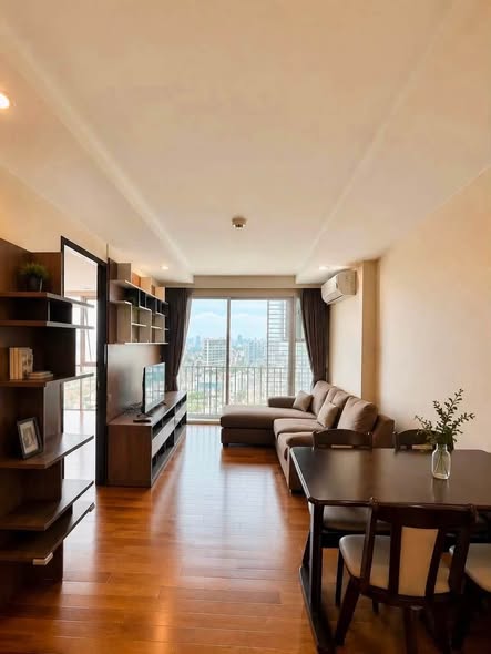 living room of THE LINE Phahonyothin Park