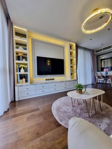 THE LINE Ratchathewi