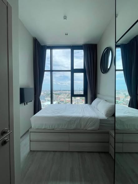 bedroom and room interior of THE LINE Sukhumvit 101