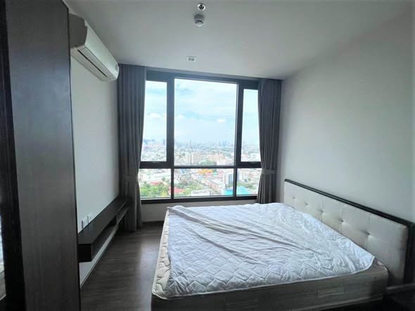 bedroom of THE LINE Sukhumvit 71