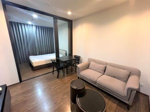 bedroom and room interior of THE LINE Sukhumvit 71