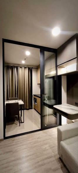 bedroom and room interior of THE LINE Wongsawang
