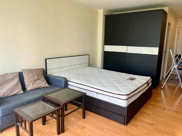 bedroom of The Link Sukhumvit 50