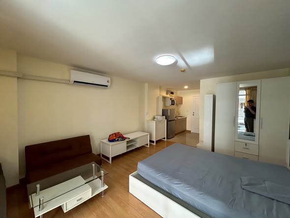 bedroom of The Link Sukhumvit 50