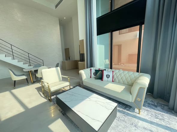 living room of The Lofts Silom by Raimon Land