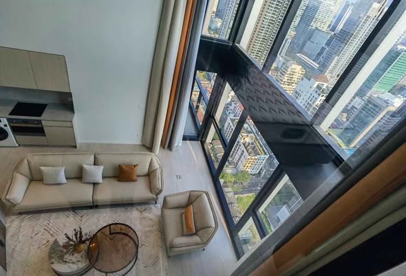 living room of The Lofts Silom by Raimon Land