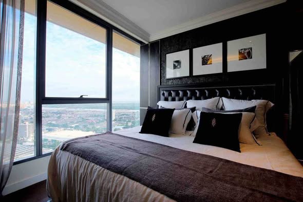 bedroom of The Lumpini 24