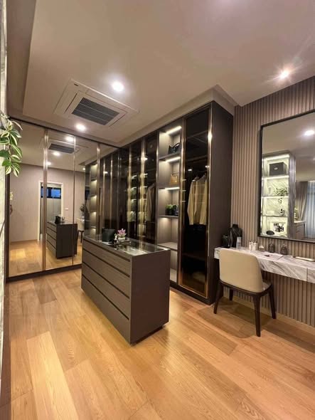 bathroom of The Master Reflexion @BTS Onnut
