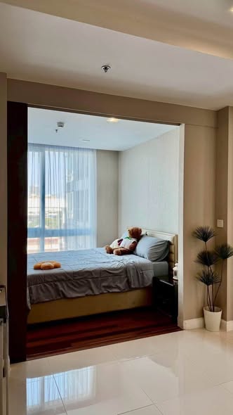bedroom and room interior of The Metropolis Samrong