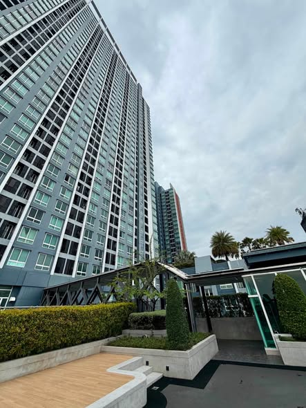 The Metropolis Samrong