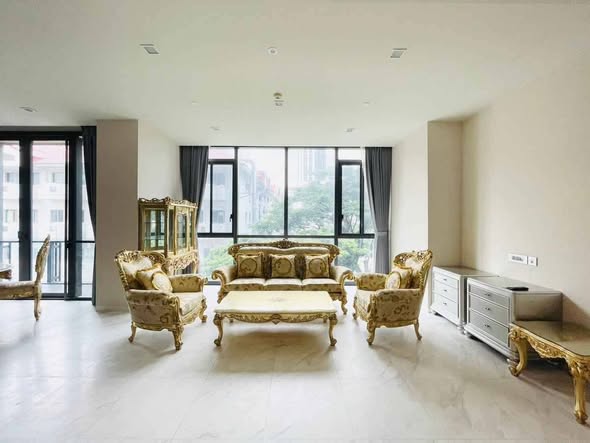 living room of The Monument Thong Lo