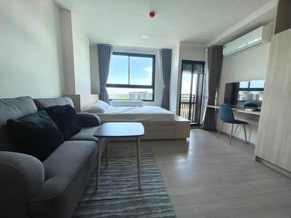 living room and bedroom of THE MUVE Sukhumvit 107