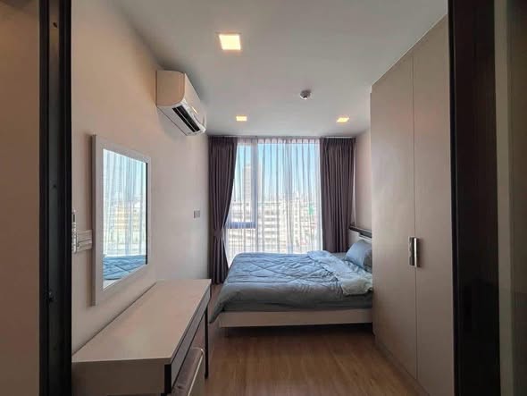 bedroom of The Nest Chula-Samyan