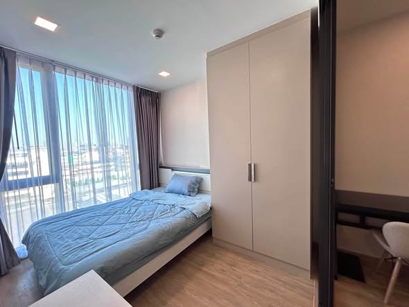 bedroom and room interior of The Nest Chula-Samyan
