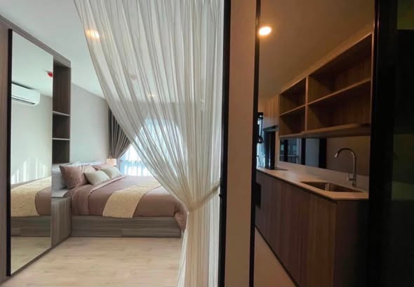 bedroom and room interior of The Origin Sukhumvit 105