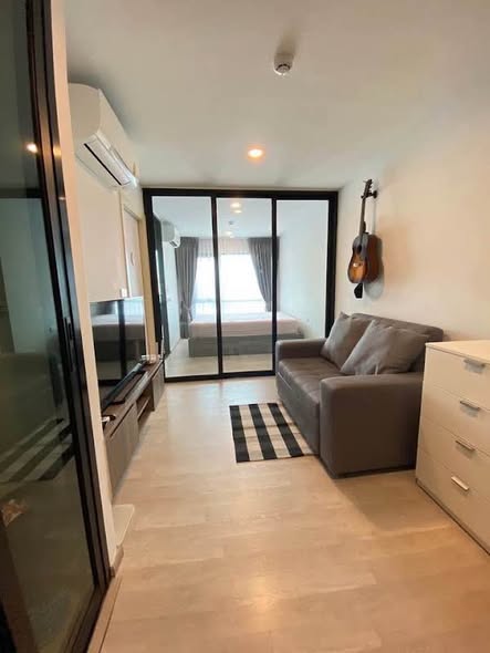 bedroom and room interior of The Origin Sukhumvit 105