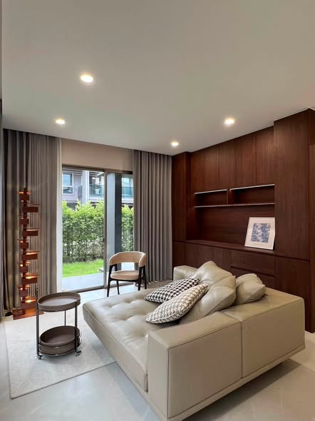 living room and bedroom of The Palm Bangna-Wongwaen 2
