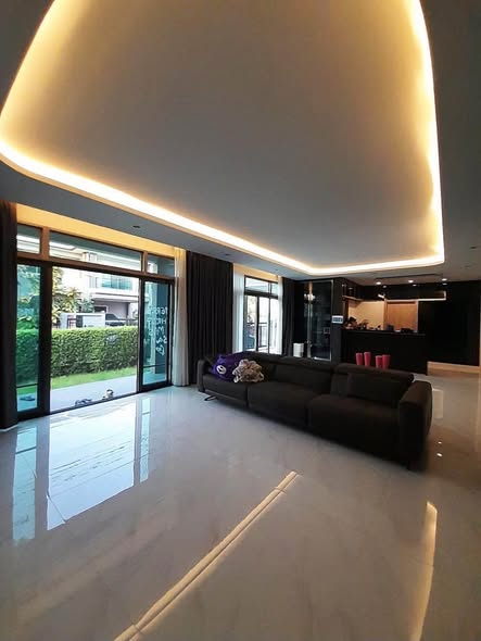The Palm Krungthepkreetha – Wongwaen