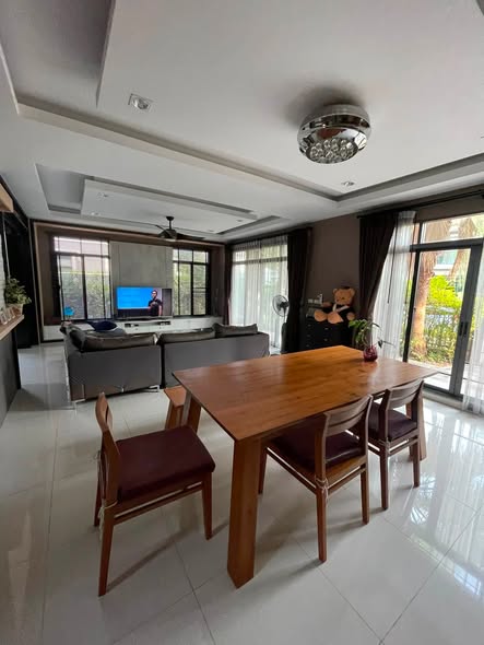 room interior of The Palm Pattanakarn