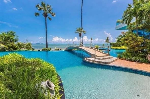 pool of The Palm Wongamat Beach Pattaya