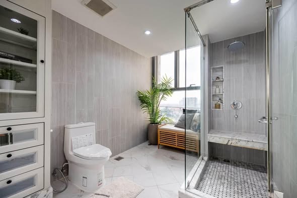 bathroom of The Pano