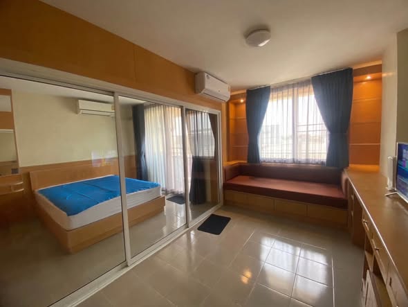 bedroom of The Parkland Bangna