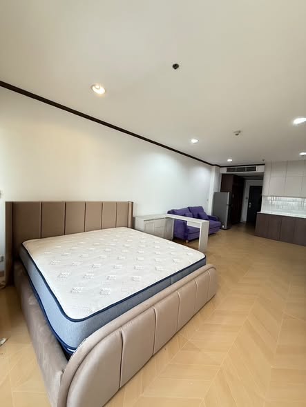 bedroom of The Platinum Condominium