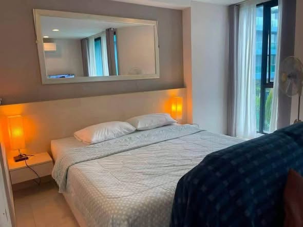 bedroom of The Politan Aqua