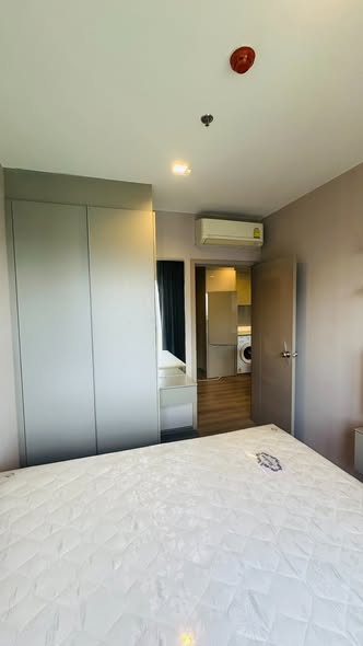 bedroom of The Politan Rive