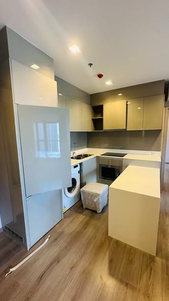kitchen of The Politan Rive