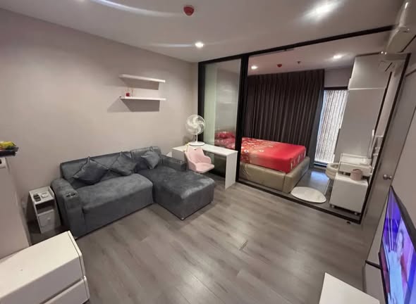 living room and bedroom and room interior of The Politan Rive