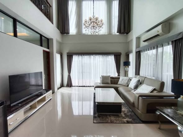 living room and room interior of The Pool Resort