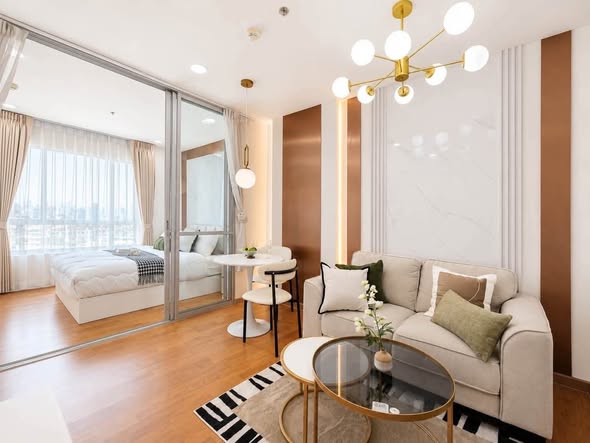 bedroom and living room of The President Sathon-Ratchaphruek 1