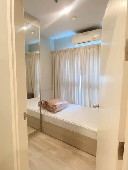 bedroom and room interior of The Privacy Rama 9