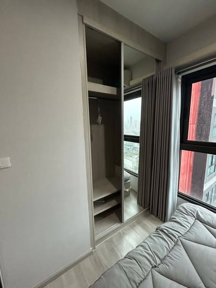 bedroom and room interior of The Privacy Rama 9