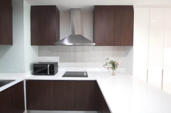 kitchen of The Rajdamri Serviced Residence