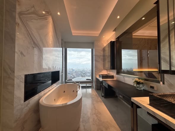 bathroom of The Residences at Mandarin Oriental Bangkok
