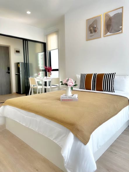 bedroom of The Rich Rama 9 – Srinagarindra