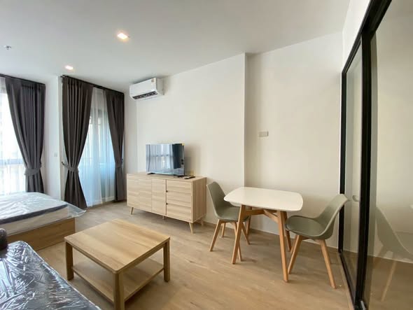 bedroom of The Rich Rama 9 – Srinagarindra