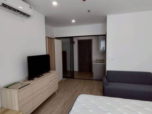bedroom of The Rich Rama 9 – Srinagarindra