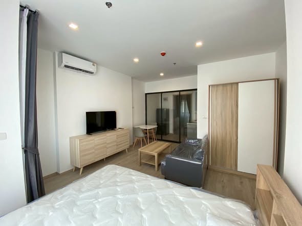 bedroom of The Rich Rama 9 – Srinagarindra